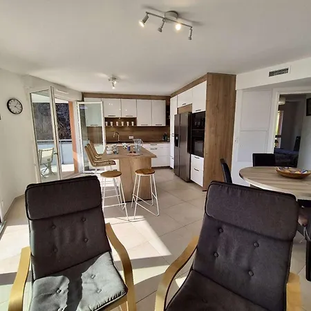 Moderne 4 Pieces, Climatise, Parking, * Cavalaire-sur-Mer