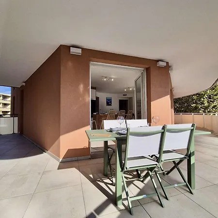 Moderne 4 Pieces, Climatise, Parking, Cavalaire-sur-Mer