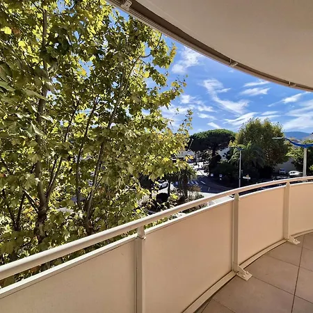 Moderne 4 Pieces, Climatise, Parking, Appartement Cavalaire-sur-Mer