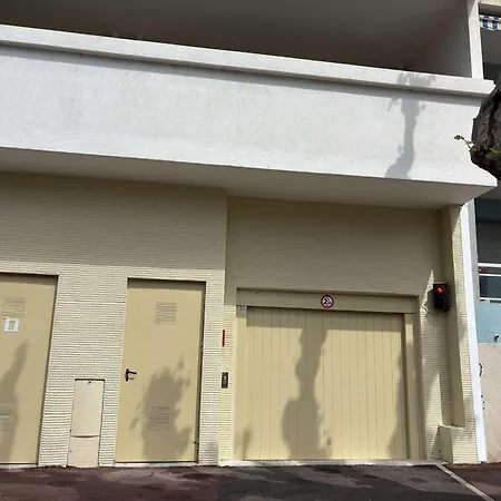 Appartement Moderne 4 Pieces, Climatise, Parking,